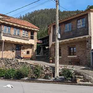 Las Casas de Isu Hotel Villaviciosa  Exterior photo