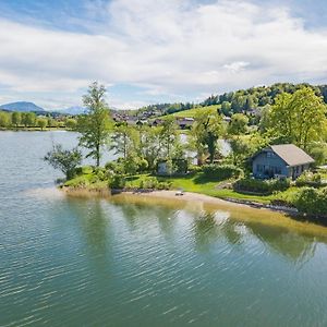 Hideaway Kraftplatz Chalet Am See Mattsee Obertrum Urlaub Am See Salzburger Seenland Villa Exterior photo