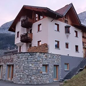 Chalet La Rugiada Apartment Valdisotto Exterior photo