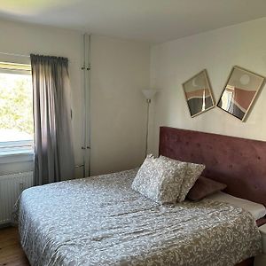 Cozy Bedroom In Elegant Apartment Soborg Exterior photo