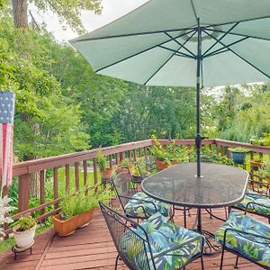 Lovely Bryan Home With Deck - 4 Mi To Kyle Field! Exterior photo