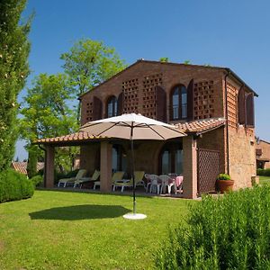 Panoramic Villa With Terrace And Swimming Pool Montaione Exterior photo