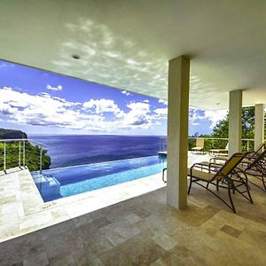 Magnificent 6 Bedroom Villa Gros Islet Exterior photo