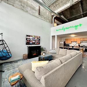 Swanky Loft At Historic Peters Cartridge Factory Apartment Maineville Exterior photo
