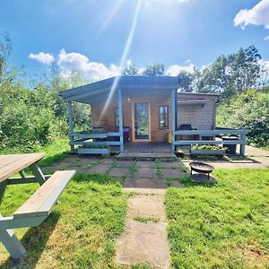 Beautiful Wooden Tiny House, Glamping Cabin With Hot Tub 2 Villa Tuxford Exterior photo