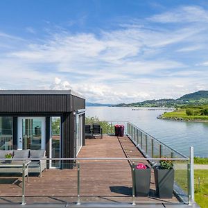 Exclusive Penthouse, Ocean View, Roof Terrace, Private Parking - Trondheim Apartment Exterior photo