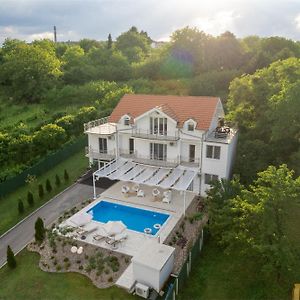 Carpe Diem Villa Novi Sad Exterior photo