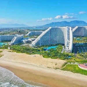 Ocean View Cam Ranh Beach Resort Mieu Ong Exterior photo