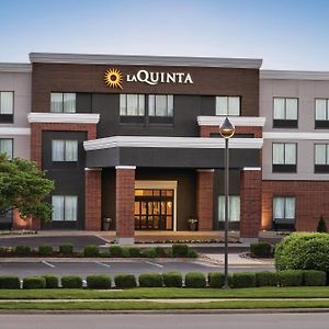 La Quinta By Wyndham Springfield Airport Plaza Hotel Exterior photo