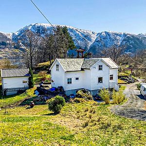 Cozy Home In Bruvik With House A Panoramic View Exterior photo