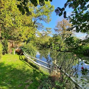 French Cottage Prive Calme En Bord De Riviere Guerard Exterior photo