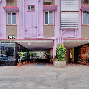 Oyo Hotel Amaravati Grand Vijayawada Exterior photo