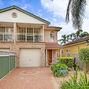 French House Apartment Narwee Exterior photo