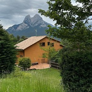 Cal Roig - Pedraforca Villa Saldes Exterior photo