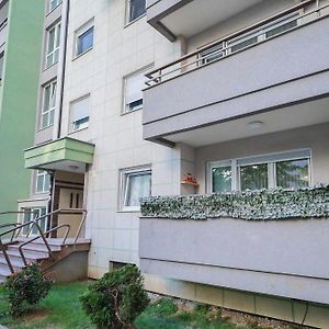 B Apartment Prishtinë Exterior photo