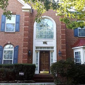 Exquisite 1 Bedroom, 1 Full Bath Apartment Upper Marlboro Exterior photo