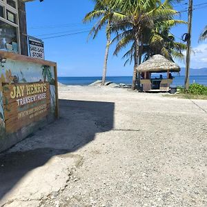 Jay Henry Transient Beach House, B Pagudpud, Blue Lagoon Beach Apartment Exterior photo