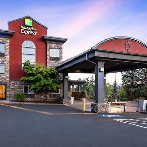 Holiday Inn Express Portland South - Lake Oswego, An Ihg Hotel Exterior photo