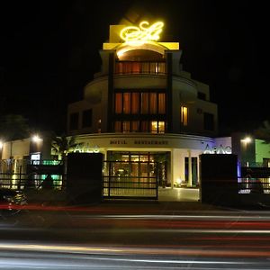 Arle Hotel Berdyansk Exterior photo