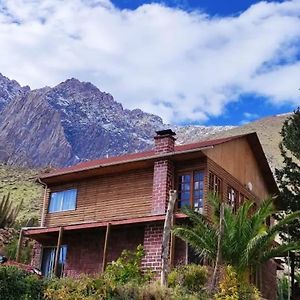 Hermosa Casa Familiar Para 8 Personas - Cochiguaz Valle De Elqui Guest House Paihuano Exterior photo