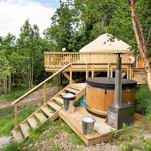 Yurtshire Eavestone Lake - Beech Hotel Ripon Exterior photo