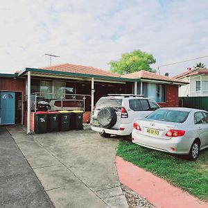 Room With, Shared Bathroom Doonside Exterior photo