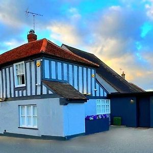 The Kings Head Villa Chelmsford Exterior photo