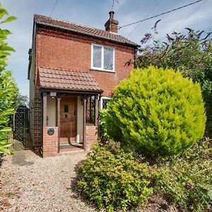 Tones Cottage Great Ryburgh Exterior photo