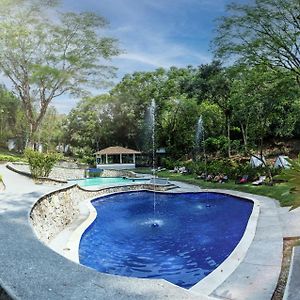 Guayaha Hotel Lanquin Exterior photo