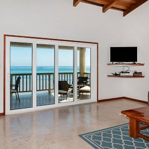 Residences At Barrier Reef 10-3C Oceanfront 2 Bedroom By Stay Floreo San Pedro  Exterior photo