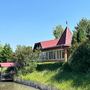 Fisherman'S House Hotel Rasavka Exterior photo