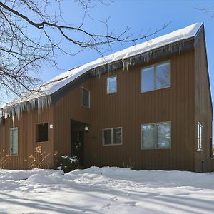 Stowe Base Camp 21 Villa Exterior photo