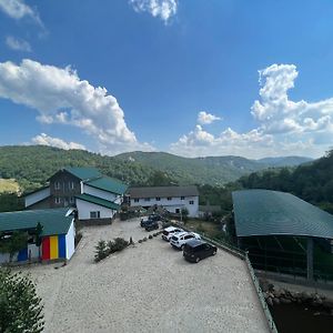 Pensiunea Nicoara Hotel Buzau Exterior photo