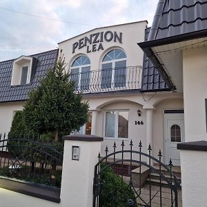 Penzion Lea Hotel Diakovce Exterior photo