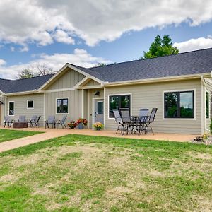 Spacious Preston Home With Fire Pit! Exterior photo