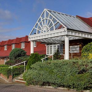 Best Western Reading Calcot Hotel Exterior photo