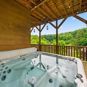 Happy Hideaway By Colonial Properties - Free Attraction Tickets Sevierville Exterior photo