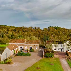 The Hickory Villa Lydney Exterior photo