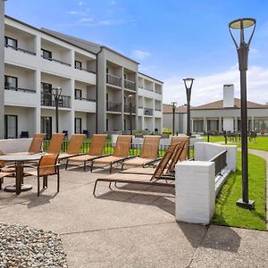 Courtyard By Marriott Detroit Livonia Hotel Exterior photo