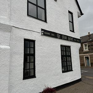 Ye Olde Hotel Leuchars Exterior photo