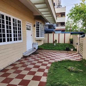 Pent House Hotel Kakinada Exterior photo