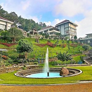 River Hill Tawangmangu Hotel Exterior photo