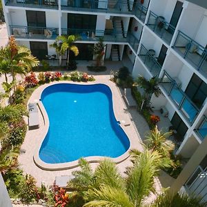 Ocean Breeze Apartment Nadi Exterior photo