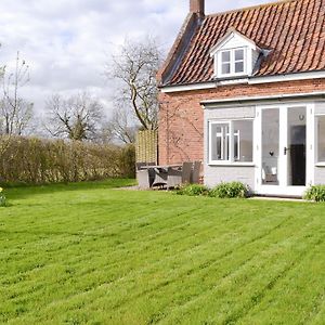 Apple Tree Cottage Foulsham Exterior photo