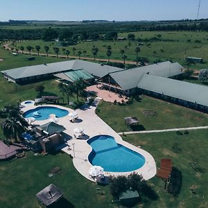 Los Naranjos Termal Hotel Termas del Dayman Exterior photo