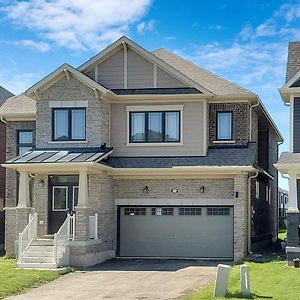 Niagara Bliss New Home Sleeps 8 Thorold Exterior photo