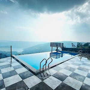 Vinayaka Holiday Homes - Infinity Pool And Breathtaking Valley View Panchgani Exterior photo