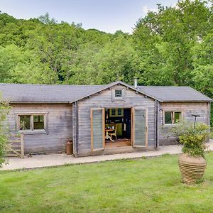 Ash Mill Cabin Villa Ashreigney Exterior photo