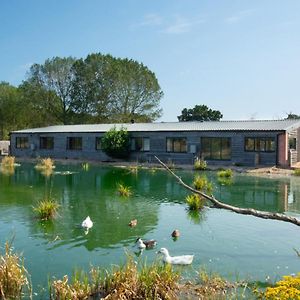 Long Barns Villa Briston Exterior photo