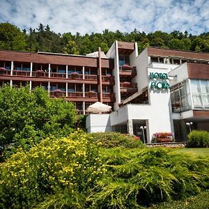 Hotel Flora Trencianske Teplice Exterior photo